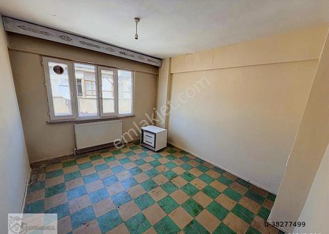 Gayrimenkul Dünyasın'dan..! Merkezi Konum'da 3+1 Satılık Daire..