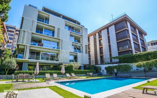 Kadıköy Şaşkınbakkal Sahilde Güral İmzası İle Site İçinde Çatı Dubleksi