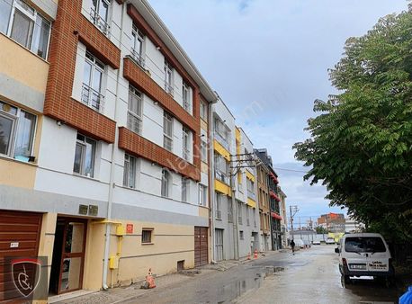 Özdilek Avm Yakını Boş Cadde Üstü Arakat Daire