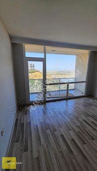 Çiğli Havuzlu Sitede Kiralık 2+1