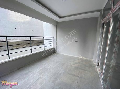 Feridun Çelikte Ultra Lüks Yapılı 3+1 1.kat Satılık Daire