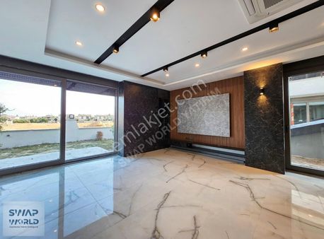 Döşemealtı Yalınlı Mah. En Güzel Konumda Lüx Triplex Satılık