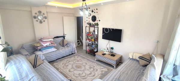 İlbadı Mahallesinde Ara Kat Klimalı Yerden Isıtmalı Müştemilatlı 2+1/100 M2 Daire 2.750.000 Tl