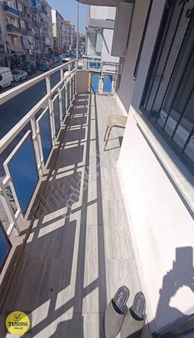 Menderes Caddesinde Ful Bakımlı Genis 3+1