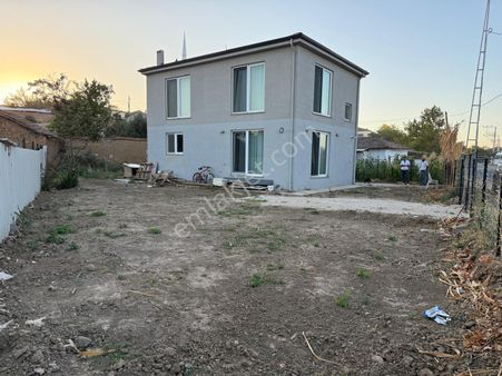 Karacabey Tophisar'da 2 Katlı Betonarme Müstakil Ev