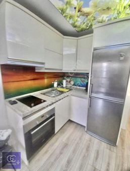 Cadde'den Rakipsiz Fiyata Havuzlu Otoparklı Delüx Satılık