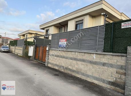 Şile Merkez Müstakil Havuzlu Kiralık Villa