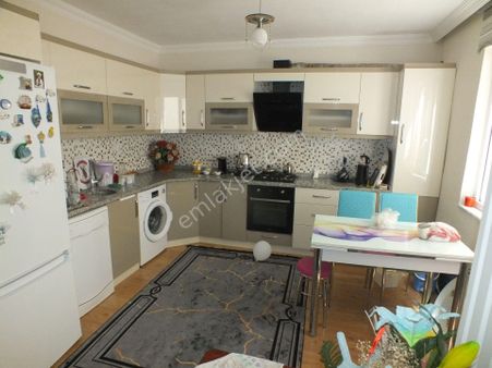 Sevindikli Mahallesinde Satılık 2 Katlı Müstakil Ev