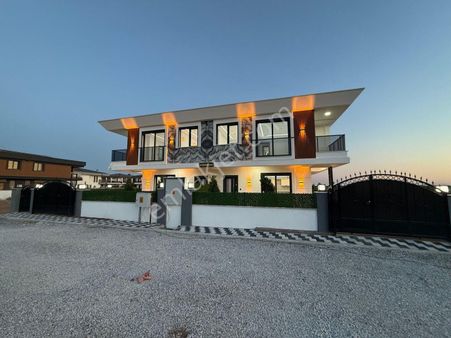 Didim'de Satılık 3+1 Sıfır Villa