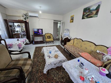 Ata Caddesi Yakını 100 M2 2+1 Arakat Klasik Daire