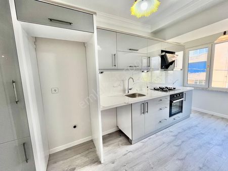 Gümüş'de Denize 400 Metre İçi Full Yapılı Geniş 3+1 Daire