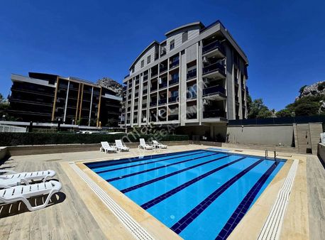 Tek Yetkili Konyaaltı Hurma'da Dubleks Satılık Lüks Daire Люкс