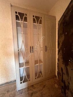 Ulusoy Emlaktan Abdulkadir Yüksel Hastahanesi Yakınında Satılık 2+1 Ara Kat Daire