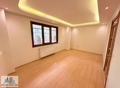 Emlak Dünyasın'dan Koru Parkına Komşu Ön Cephe Ayrı Mutfaklı 2+1