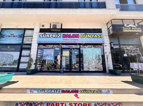 Yaya Ve Araç Tafiğinin Bulunduğu Bölgede Kiralık Dükkan