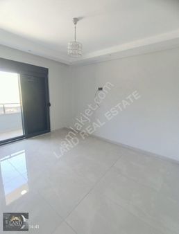 Ilıca'nın En Gözde Yerinde Site İçerisinde 2+1 Kiralık Daire