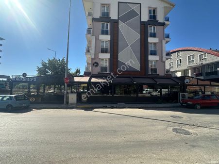 201 Cadde Üzeri Köşe Parsel Satılık Dükkan