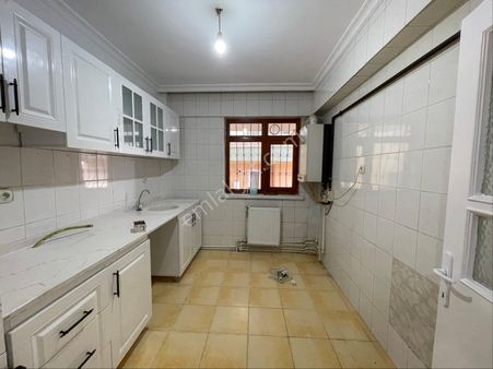 Dutluk Metro Yakını 3+1 Acill Kiralık Daire