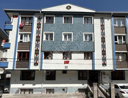 Merkez Emlak 3+1 Kat 2 Ön Cephe İçi Yapılı Geniş Kullanışlı 120 M2 Montalamalı