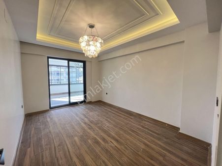 Beştepe'de Muhteşem Konumda İki Cephesi Park 3,5+1 Satılık Daire