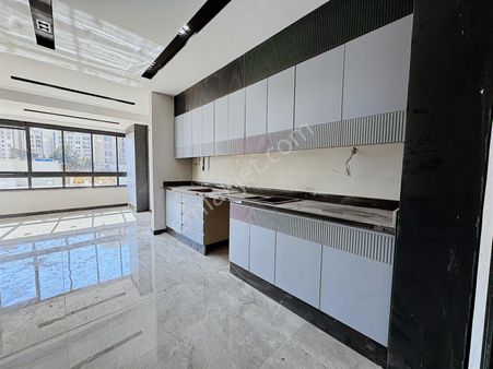 İtibar'dan Onkoloji'de Muazzam Manzaralı 3,5+1 Satılık Daire