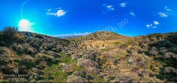 Yenifoça'da Villa İmarlı Deniz Ve Doğa Manzaralı Satılık Arsa