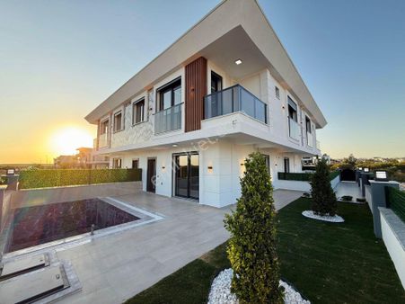Didim Efeler’de Satılık Sıfır Dubleks Villa