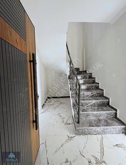 Evola Gym'den Yunuseli Akyıldızda Geniş Ve Kullanışlı 2+1 Dublex
