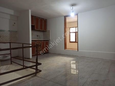 Arkadaş İnşaat Emlaktan Antalya Kumluca Merkez De Satılık 80 M2 Dükann