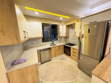 Yeni Mahalle Mahallesi Çatı Dubleks 3+1 180m2 5 Katlınım Çatı Dubleksi Petek Kombili Full