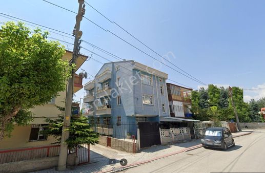 Aydınlıkevler Mah Tramvay Durağı Yakını Satılık 3 Katlı Komple Bina