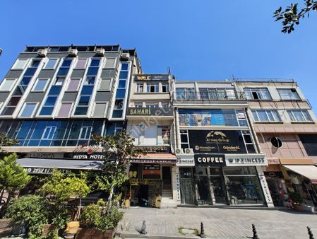Laleli Fethibey Caddesinde Kiracılı 2 Katlı Dükkan