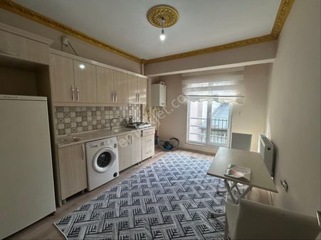 Öğrenciye Uygun Halk Bankası Yakını Abonelik Açık Hemen Oturum Eski Garajlara 3 Dk