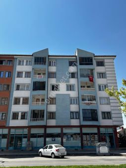 Asrın Emlak’tan Kardeşler Mh.bagdat Cad.üzeri Satılık 3+1 Temiz Daire