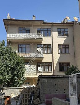 Şeker Mah. Şefikcan Caddesi 3+1 Doğalgazlı Kiralık