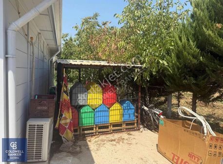 Menderes Oğlananası 2.500 M2 Arsa İçersinde 2+1 Ve 3+1