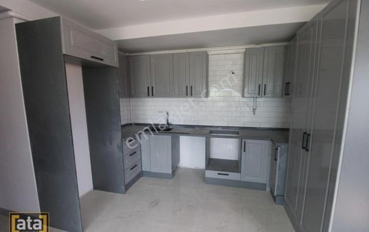 Mezitli Yaşar Doğu Daddesi Üzerinde Site İçerisinde Satılık 2+1 Daire