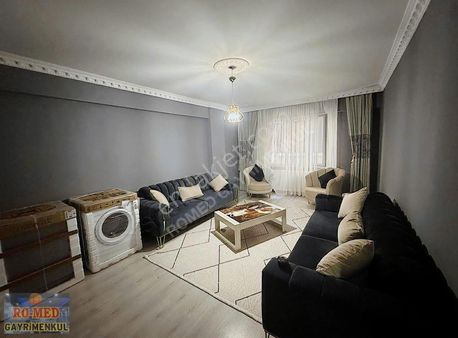 Arnavutköy İmrahor Mahallesi'nde 2+1 Arakat 110m2 Fırsat Daire