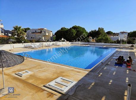 Çeşme Çiftlik Doruk Sitesinde Satılık Trıpleks 4+1 Villa