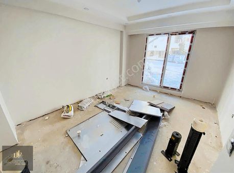 Avcılar Metrobüs Yakını Site İçinde 3+1 105 M2 Sıfır Otoparklı