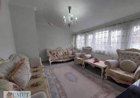 G O P Küçük Köy De Acil Satılık 5 Kat 3+1 130 M2 Merkezi Yerde Metroya Yakın Mesafededir