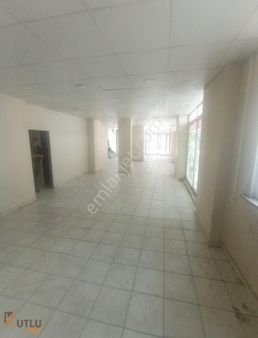 Esenyurt Şehitler Mah 200m2 Kiralik Dükkan
