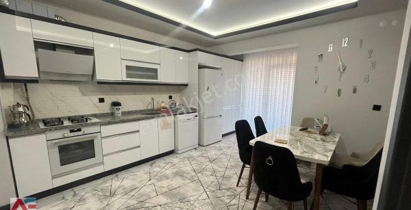 Efsane Konumda, Efsane Daire 4+1 Süper Lüks Satılık Daire