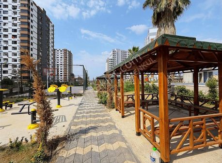 Turuncudan Emerald Platinumda Havuz Cephe Satılık 2+1