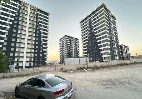 Süncan Törekent Mevlana Mahallesi Nirvana Konutlarında 135m2 //3+1 Site Dairesi