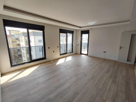 Artıdan!!sıfır 3+1 Kapalı Otopark Cadde Üzeri