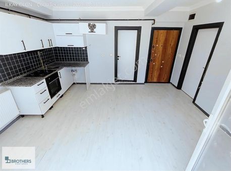 Brothersdan Zafer Mah.60m2 2 Yaşında 1+1 İskanlı Satılık Daire
