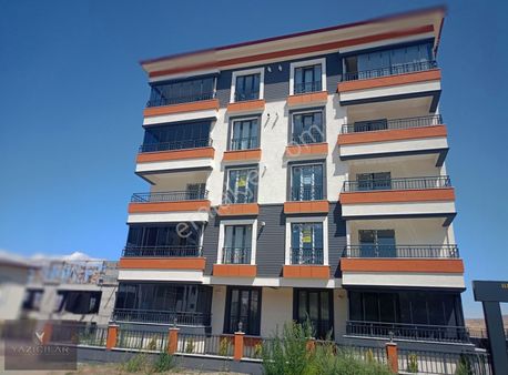 Hastane Bölgesinde, Kapalı Spor Alanlarına Yakın Ferah Daire