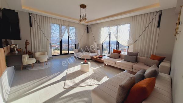 Tekirdağ Süleymanpaşa Atatürk Mah. Deniz Manzaralı 3+1 Satılık Kat Mülkiyetli Lüks Daire