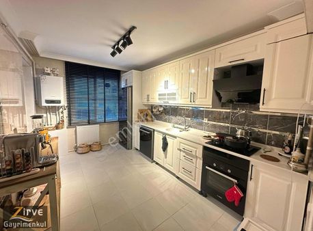 Zirve'den Yıldırım Mahallesi 1.kat 2+1 Masrafsız Satılık Daire!